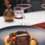 Joue de bœuf braisée sur crème de butternut, carottes glacées et oignon rouge, restaurant ARIA Paris