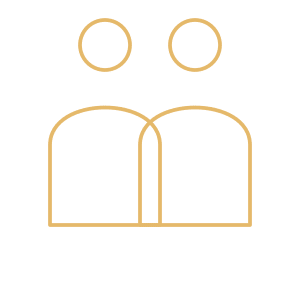 Icône fine line dorée représentant deux silhouettes, symbolisant l'échange bienveillant entre l'équipe du restaurant ARIA et ses hôtes