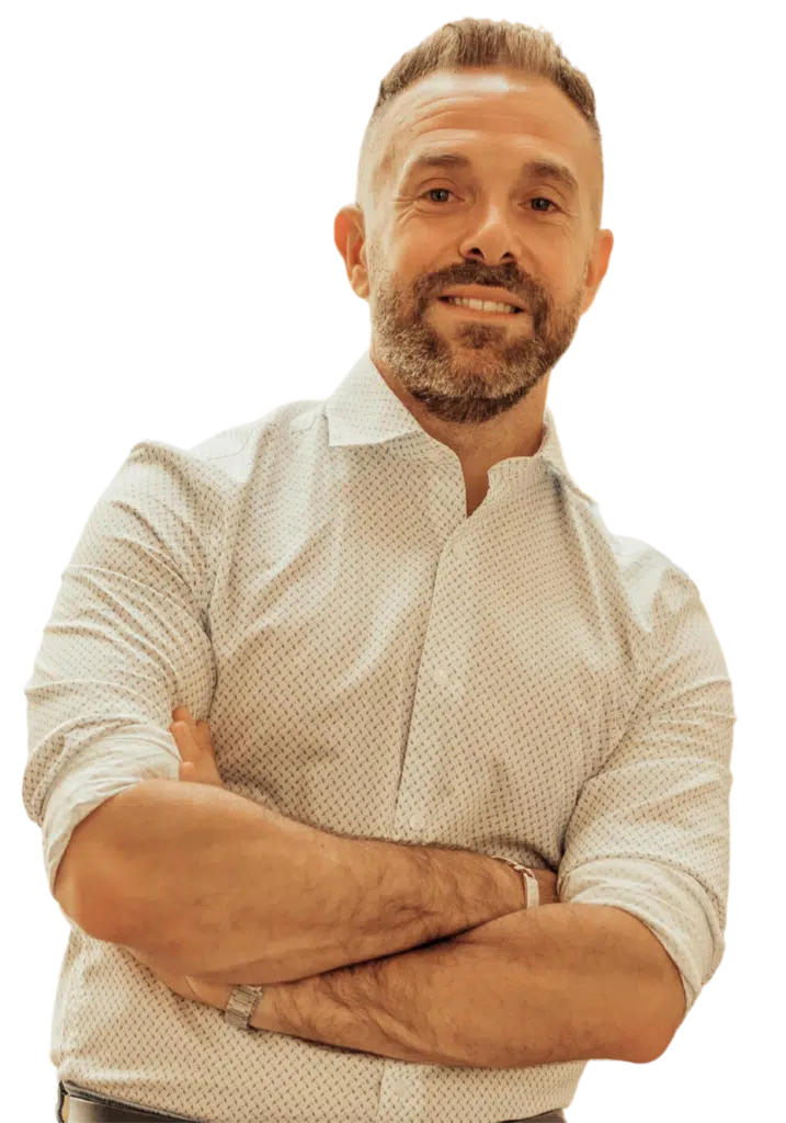 Gabriel, chef et cofondateur du restaurant gastronomique ARIA à Paris, passionné de cuisine créative et gastronomique